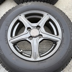 ブリジストン製スタッドレスタイヤホイールセットの画像