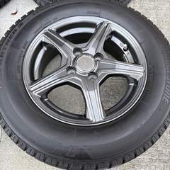 ブリジストン製スタッドレスタイヤホイールセットの画像