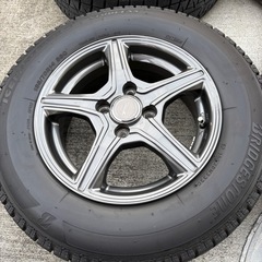 ブリジストン製スタッドレスタイヤホイールセットの画像
