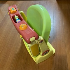赤ちゃんのお風呂の椅子の画像