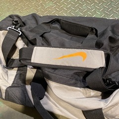 NIKEショルダーバックの画像