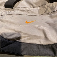 NIKEショルダーバックの画像