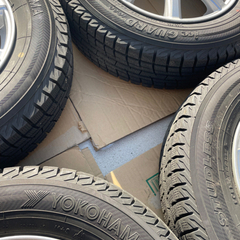 YOKOHAMA スタッドレス付き 13インチ ホイール 4本セットの画像