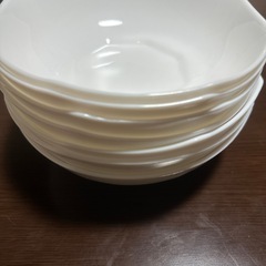 多分山崎パン祭りの白いお皿7枚の画像