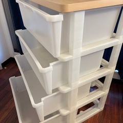 4段チェストの画像