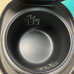 山善　2022年　マイコン炊飯ジャー　炊飯器　3合の画像
