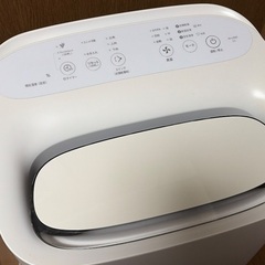 シャープ製　加湿・除湿機能付き　空気清浄機の画像