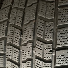 205/65R16スタッドレスタイヤセット の画像