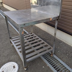 【中古】大阪引取限定　スチール　コンロ台　作業台　背面スプラッシュ付き　【KNLL1F031】の画像