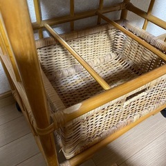 籐の棚の画像
