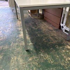 配線ボックス付き！会議用テーブル！の画像