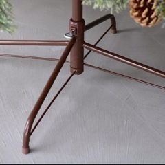 【中古】北欧風リアルツリー★ジュールリンケリ★120㎝★松ぼっくり、箱付き★の画像