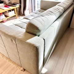 オシャレな3人がけソファーの画像