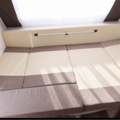 キャンピングトレーラーのレンタカー　の画像