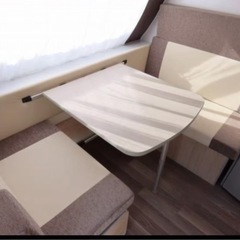 キャンピングトレーラーのレンタカー　の画像