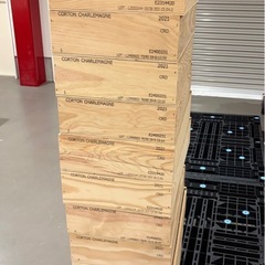 【予約済み】(蓋なし)高級ワイン木箱1箱100円〜の画像