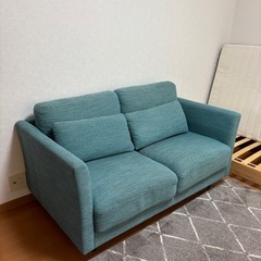 《23》ターコイズブルーソファの画像