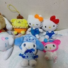 サンリオ　ミニぬいぐるみ8個＆耳当てセット＋1個追加の画像