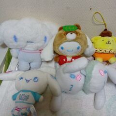 サンリオ　ミニぬいぐるみ8個＆耳当てセット＋1個追加の画像
