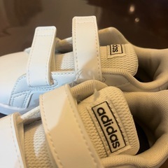 adidas15センチ新品同様スニーカー
の画像