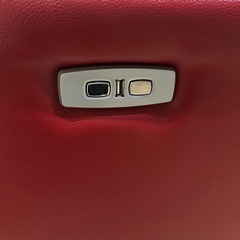 ニトリ　2人掛けソファー　電動ソファー　リクライニングソファー　レッドの画像