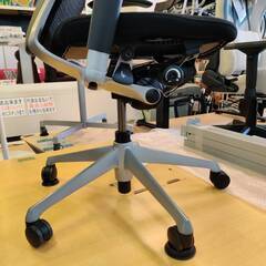 【愛品倶楽部柏店】okamura オカムラ ローバック バロンチェア オフィスチェア CP33DR 8536 Baronの画像