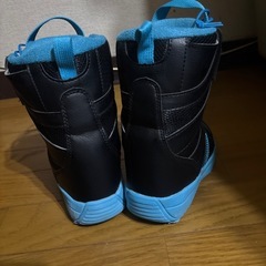 スノーボードブーツ（黒・青）の画像