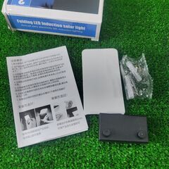 屋外 ソーラー センサーライト ３つ知能点灯モード 折り畳み式 自動点灯/消灯の画像
