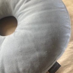 esmeralda ドーナツ型ベビー枕 水色の画像
