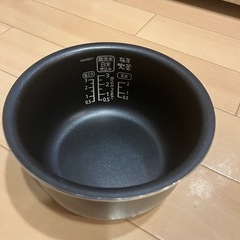 アイリスオーヤマ　炊飯器3合の画像