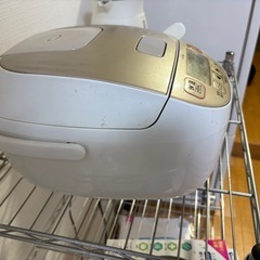 炊飯器の画像