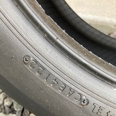 [美品]スタッドレスタイヤ　1本のみ　BS VRX2 185/60R16 の画像