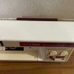 ミシン(電源は入りますがジャンク)の画像