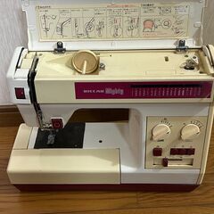 ミシン(電源は入りますがジャンク)の画像