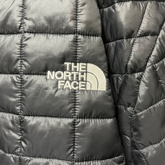 THE NORTH FACE サーモボールダウンジャケット　黒　XLの画像