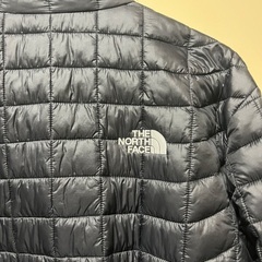 THE NORTH FACE サーモボールダウンジャケット　黒　XLの画像