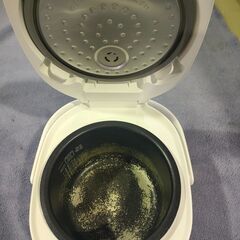 【ジャングル和泉大型良品館】　炊飯器　アイリスオーヤマ　RC-D50　5合炊き　2019年製　※釜に傷有【R419】の画像