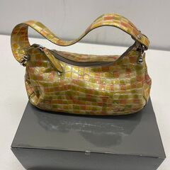 COCCO FIORE フィッツィヨーラ ワンショルダー バッグ 9170221 コッコフィオーレ ピンク グリーン エナメル クロコ型押し (E3825nsrYM)の画像