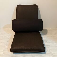 カインズ　リクライニングできるコンパクト座椅子 ブラウンの画像