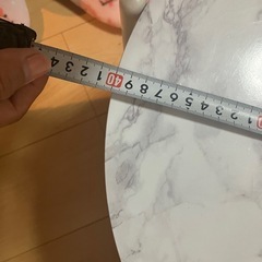 (お譲り方決定)丸いテーブル大小の画像