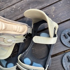 サロモン スノボビンディング Sサイズの画像