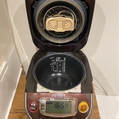 象印 圧力IH 炊飯器 NP-RY05炊飯器の画像