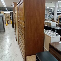 リユースのサカイ栃木店★ジモティ割あり★  和タンス ベージュ W119×D60×H189 クリーニング済み TC11916の画像