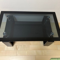 ガラステーブルの画像