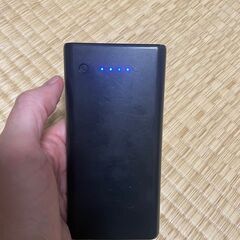 モバイルバッテリー　充電器の画像