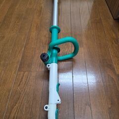 マキタ 10.8V充電式ポールバリカン MUN300LDの画像