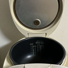 ジャー炊飯器 KS-F105-W（ホワイト）の画像