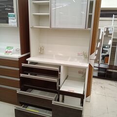 リユースのサカイ栃木店★ジモティ割あり★ 綾野家具 食器棚 ブラウン×ホワイト W100×D50×H202.5 クリーニング済み TC11919の画像