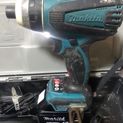 ③マキタ18v、4モード電動インパクトドライバー TP141D中古品の画像