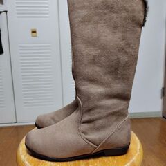 マルイvelikoko スエード風ロングブーツ【22.0〜22.5対応】の画像